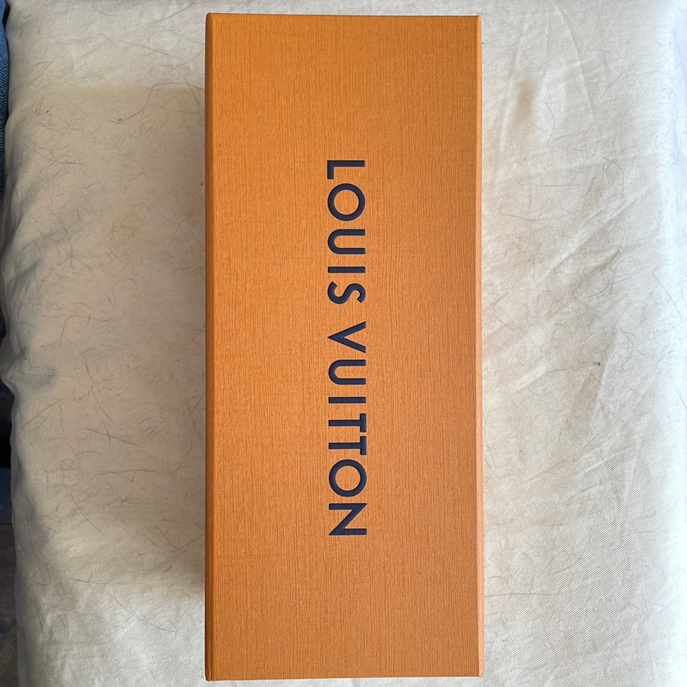 Louis Vuitton perfume box with original ribbon